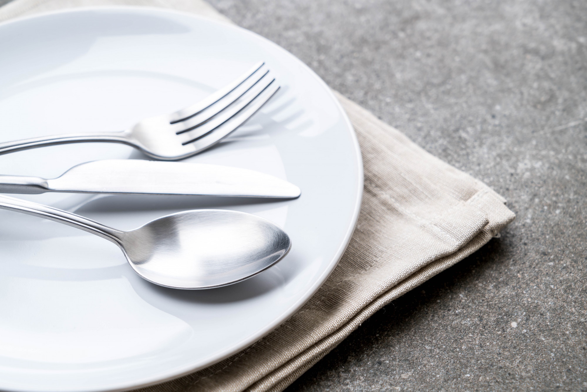 etiqueta à mesa